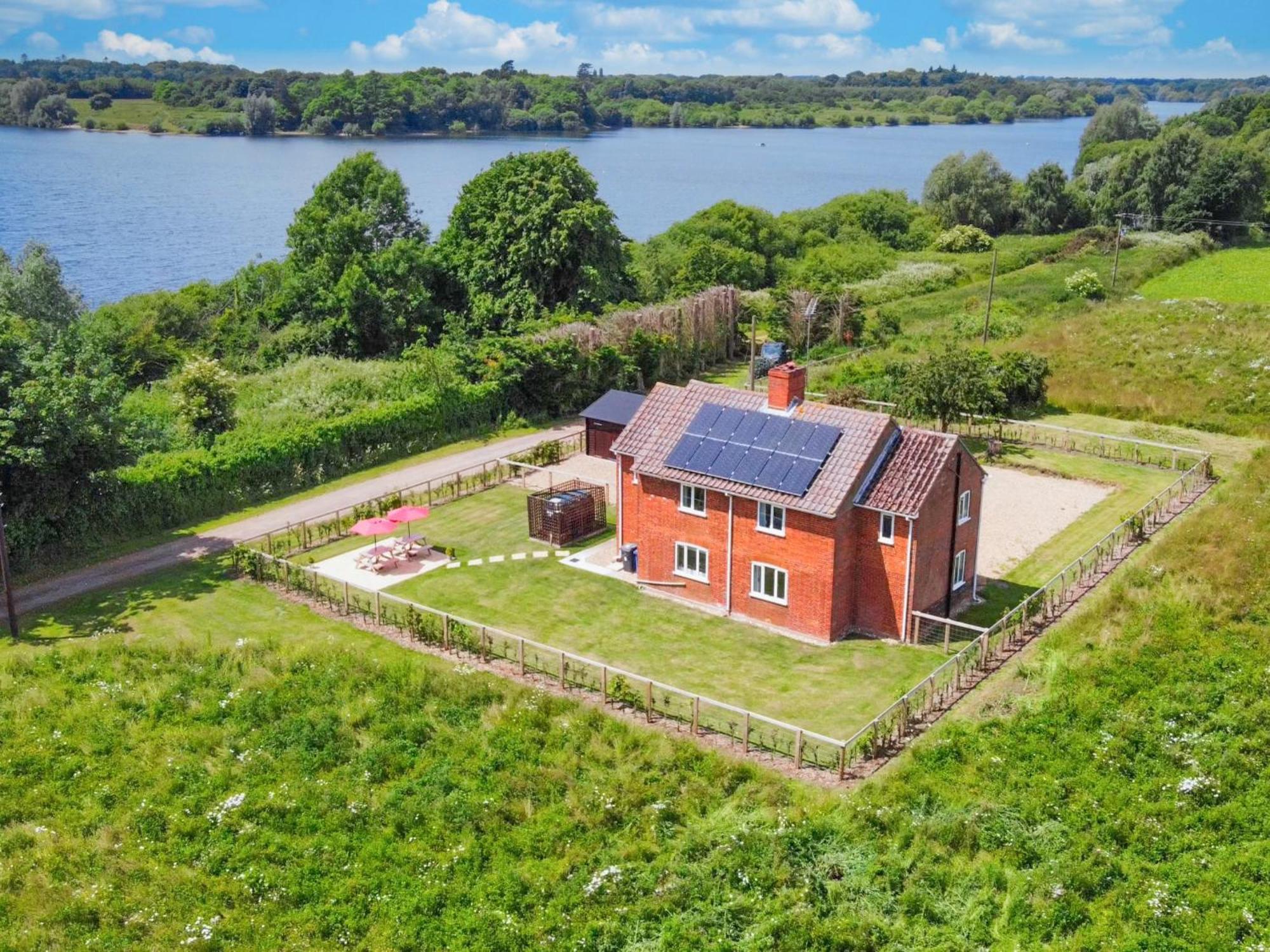 Old Alton Hall Farmhouse Tattingstone Eksteriør bilde